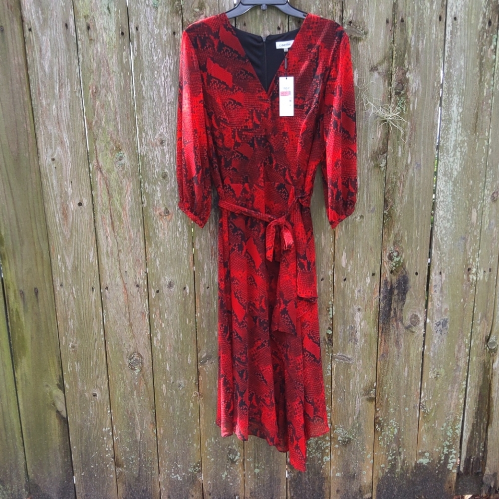 NOT FOR SALE CalvinKlein NWT SIZE 10 SNAKEPRINT
